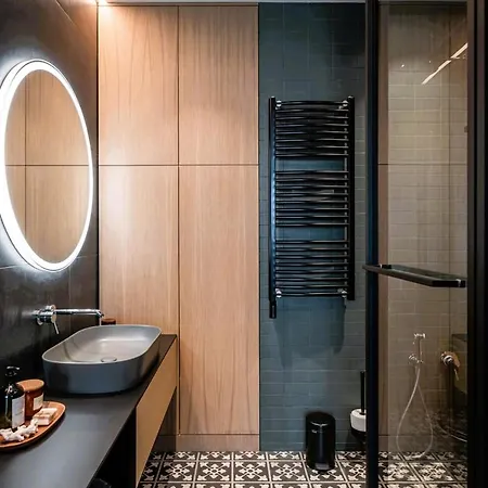 Beautiful With Designer Repair Apartament *